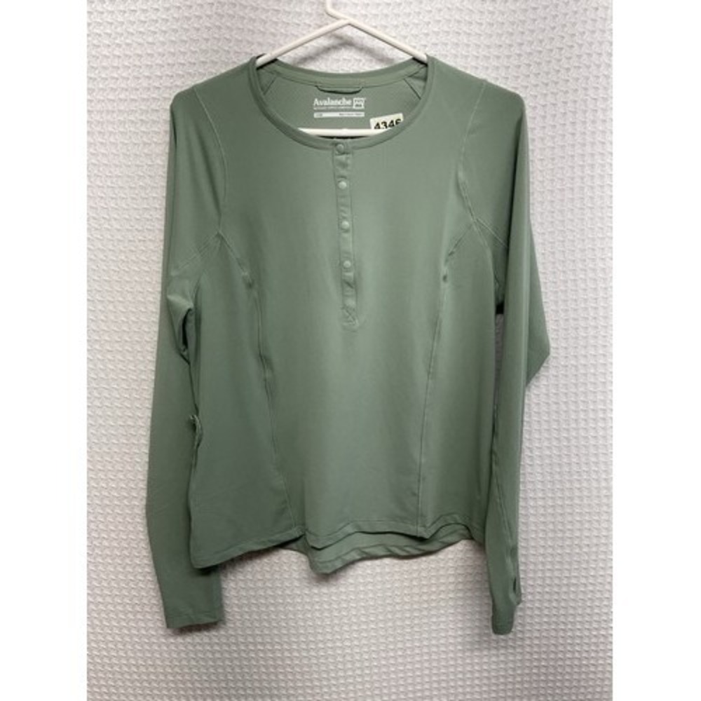NWOT‎ Avalanche SPF 50+ Sage Green Long Sleeve T-Shirts Women Large Vietnam